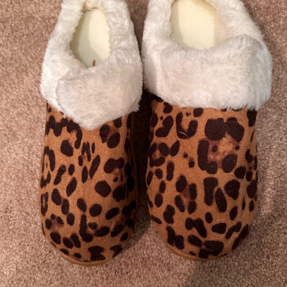Brand new leopard suede slippers